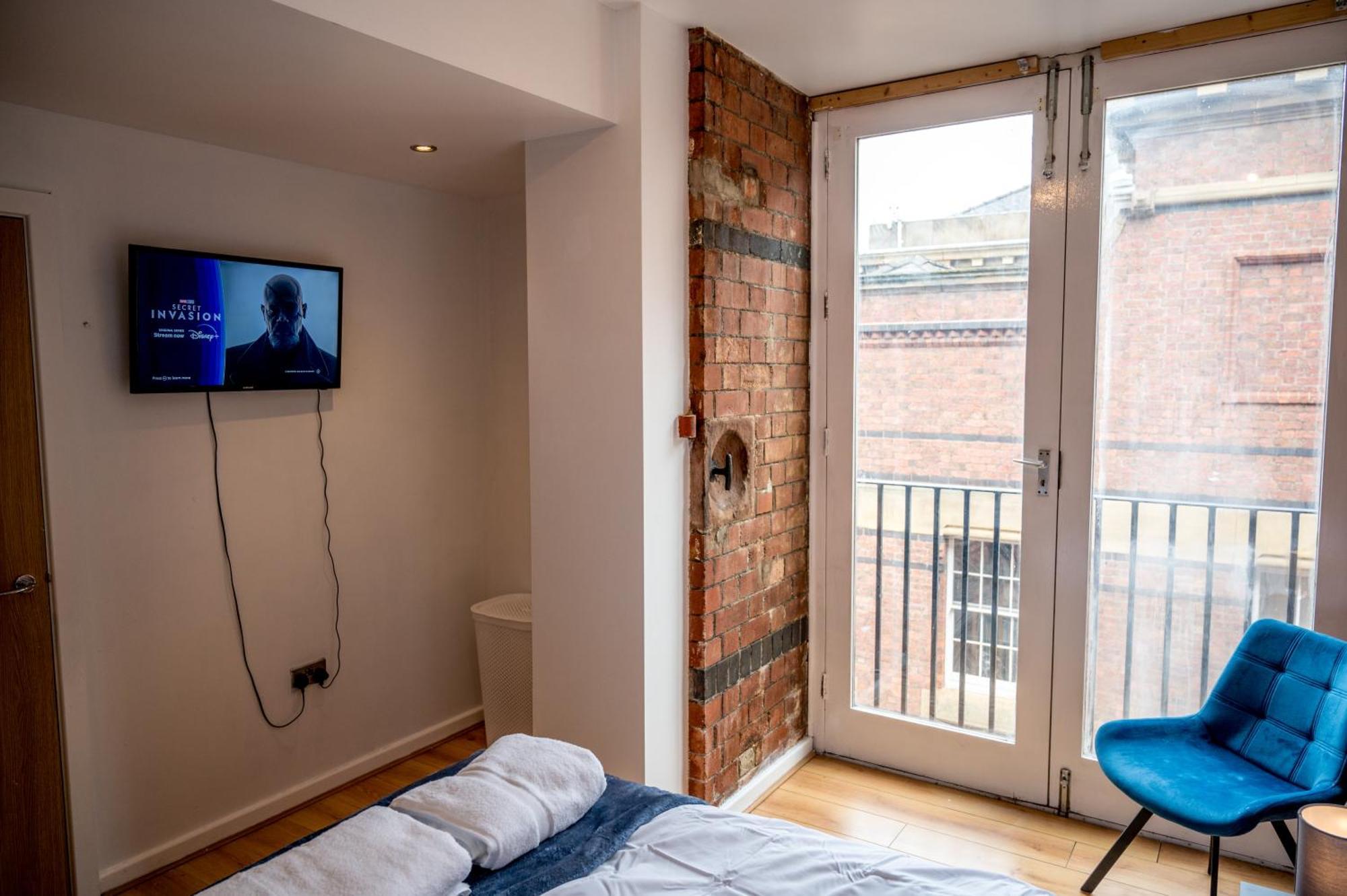 Cavern Quarters, Beautiful Two Bedroom City Centre Apartment By Garudy Serviced Apartments And Short Lets - Perfect For Longer Stays 리버풀 외부 사진