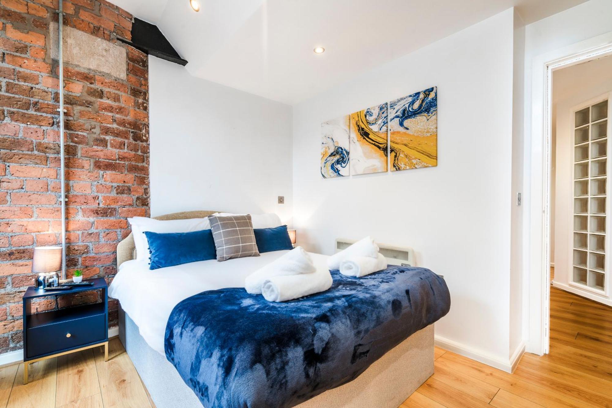 Cavern Quarters, Beautiful Two Bedroom City Centre Apartment By Garudy Serviced Apartments And Short Lets - Perfect For Longer Stays 리버풀 외부 사진