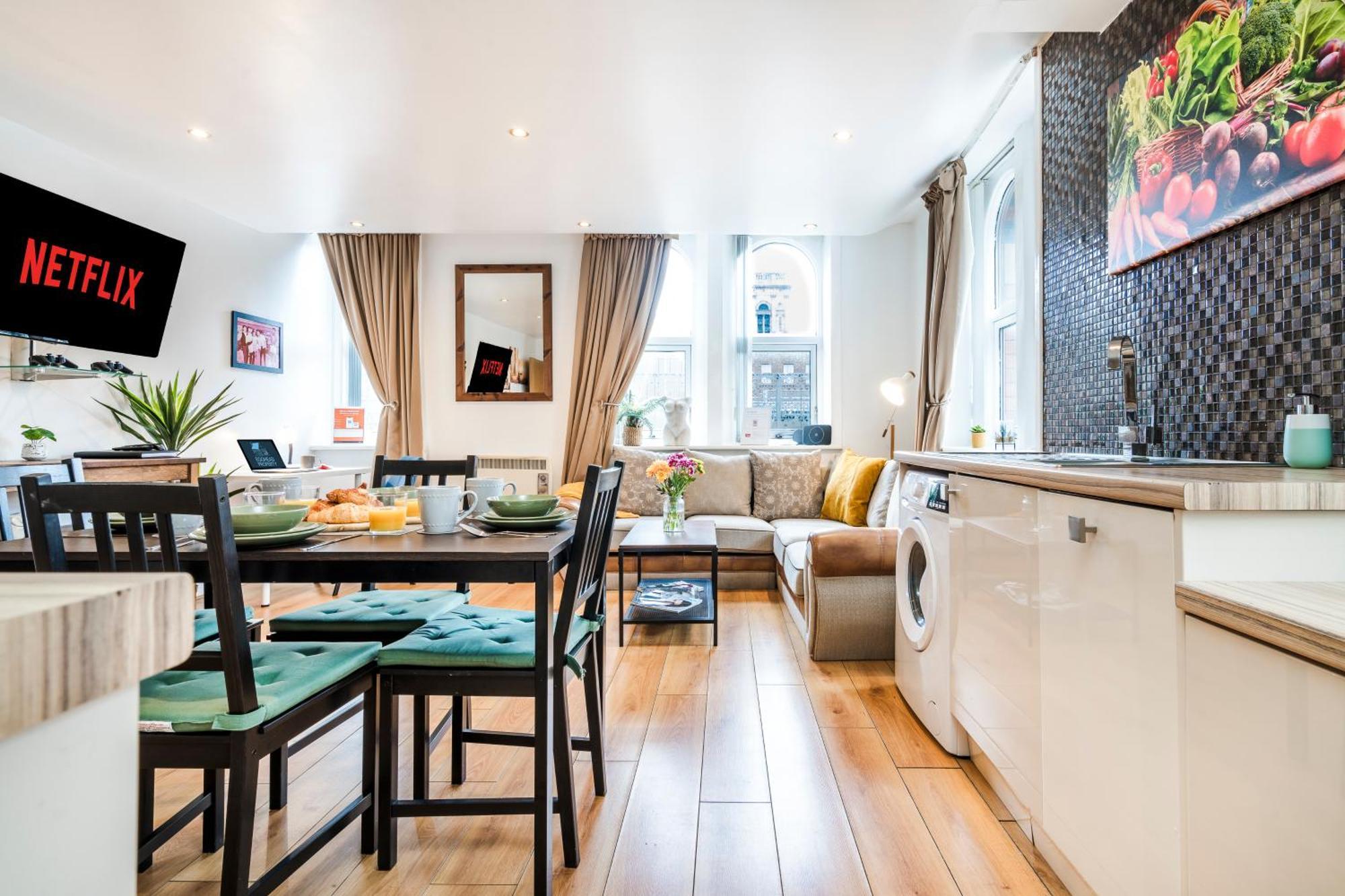 Cavern Quarters, Beautiful Two Bedroom City Centre Apartment By Garudy Serviced Apartments And Short Lets - Perfect For Longer Stays 리버풀 외부 사진