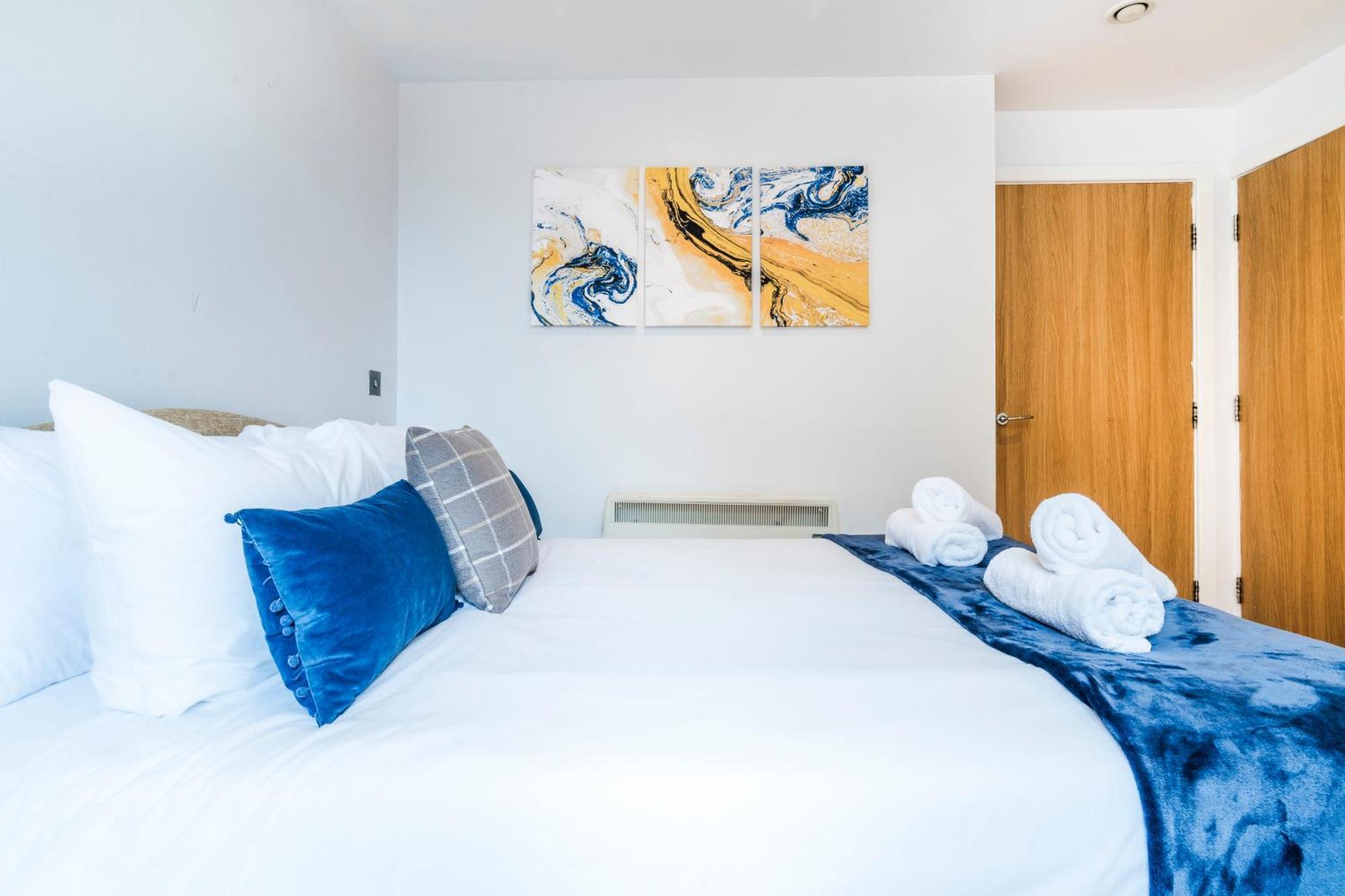 Cavern Quarters, Beautiful Two Bedroom City Centre Apartment By Garudy Serviced Apartments And Short Lets - Perfect For Longer Stays 리버풀 외부 사진