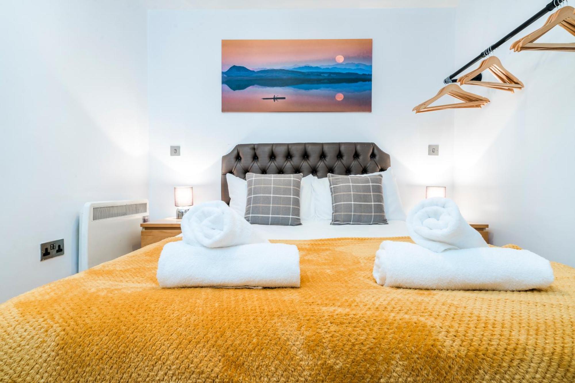 Cavern Quarters, Beautiful Two Bedroom City Centre Apartment By Garudy Serviced Apartments And Short Lets - Perfect For Longer Stays 리버풀 외부 사진